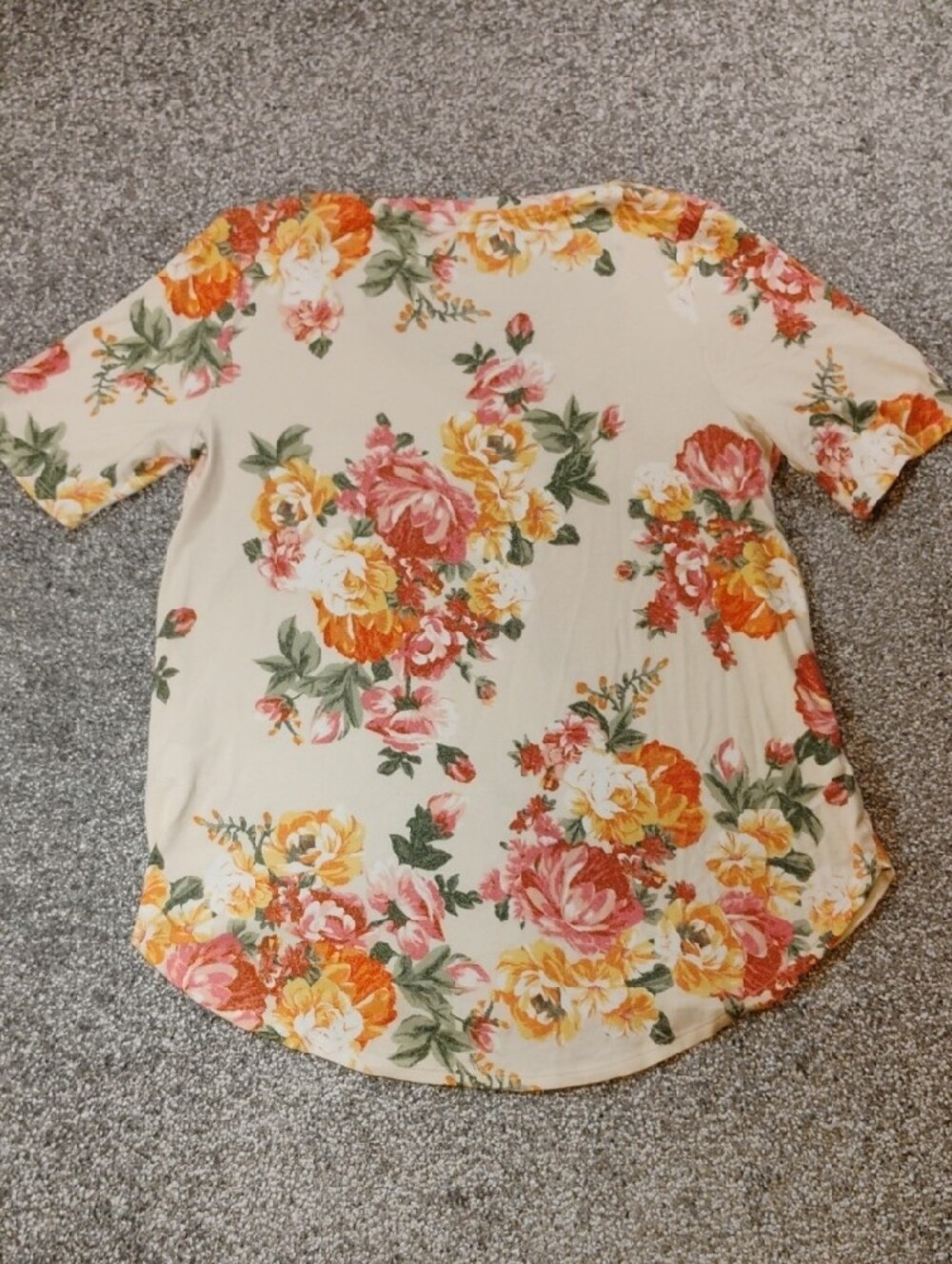 Maurices Cream Floral V-Neck Short Sleeve Tee with Pink Orange Yellow Flowers - Picture 4 of 4